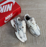 Nike V5 Runner Sneakers - Cream