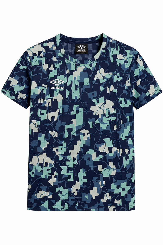 Umbro Men T shirt